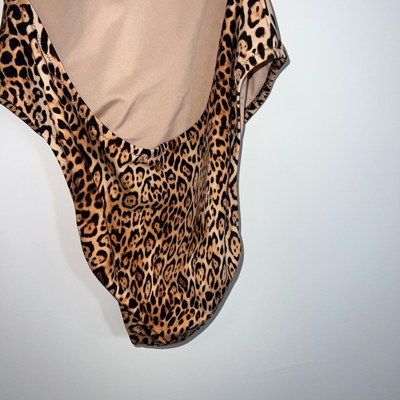 Victoria’s Secret new! Leopard Print XL One-Piece Swimsuit - Picture 11 of 14